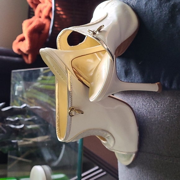 Versace Heeled Mule - Picture 3 of 4
